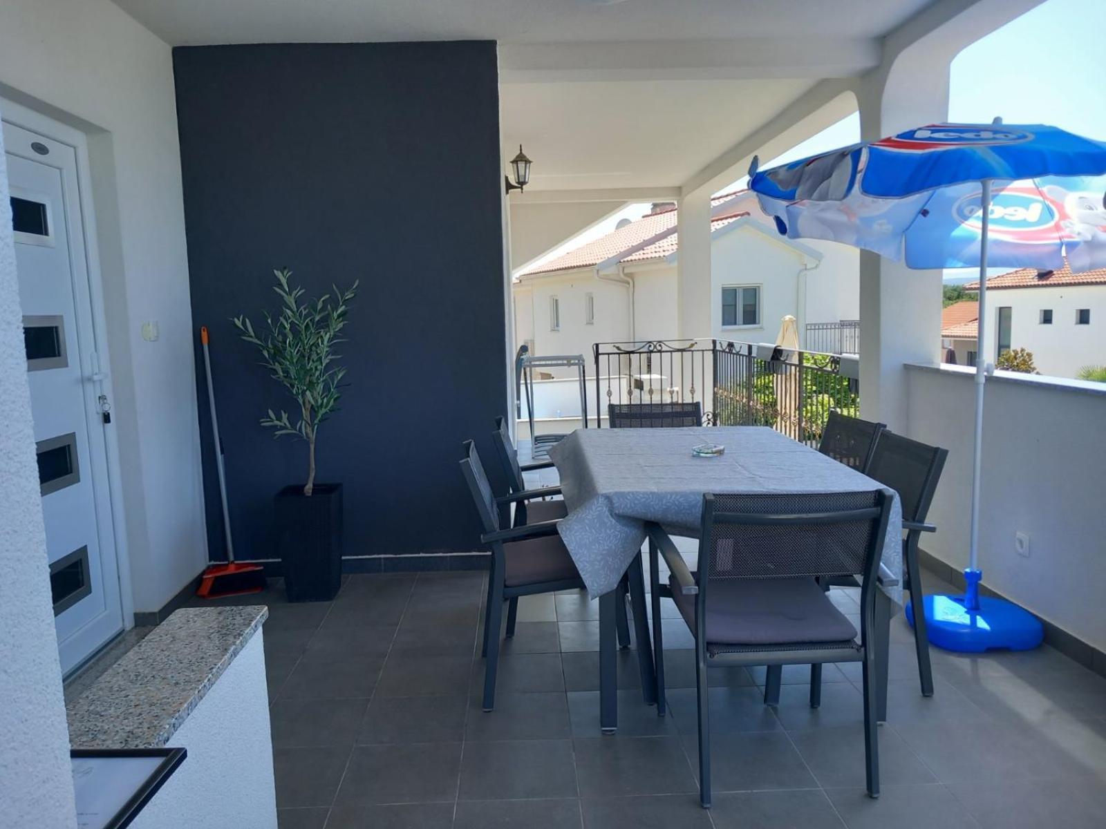 Apartman Niko Malinska Esterno foto